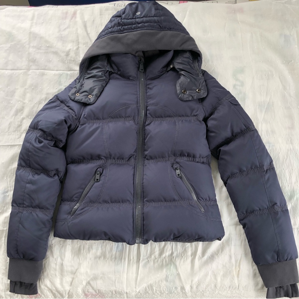Lululemon rare Peace of Mind down jacket puffer removable hood in Gray size 8